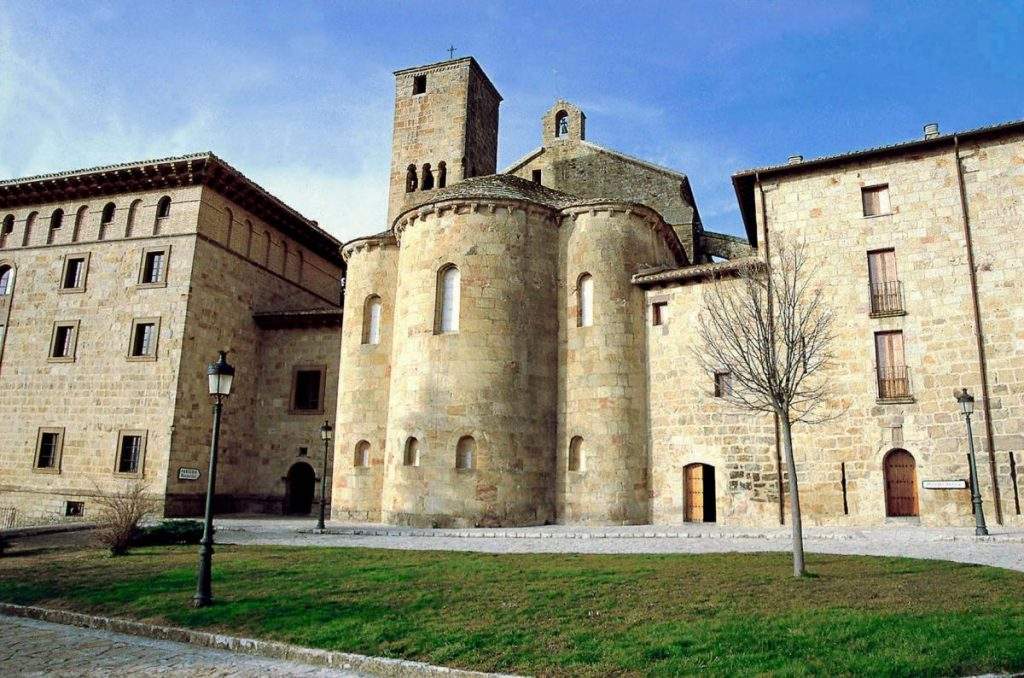 abadia de san salvador de leyre benedictinos monasterio de leire