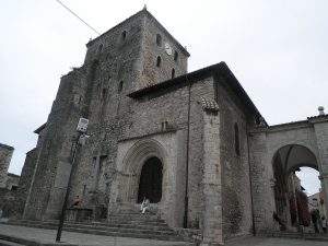 Basílica de Santa María de la Asunción (Llanes)