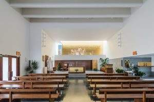 Iglesia de San Juan Pablo II (Urbanización Entrepinos) (Simancas)