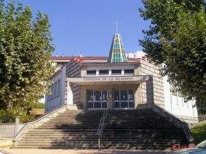 Parroquia de La Milagrosa (Cruz Alta) (Ourense)