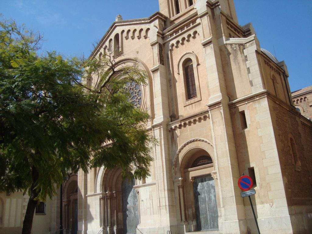 parroquia de la santisima trinidad castellon de la plana