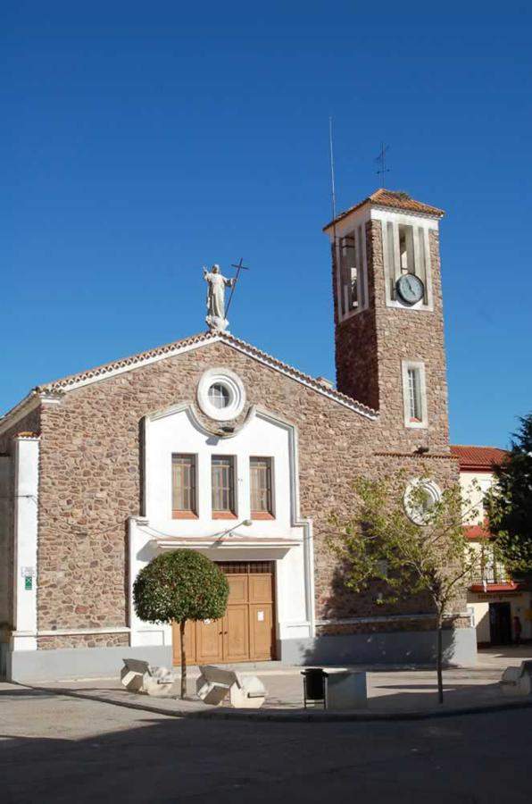 parroquia de san gabriel arcangel cabezarrubias del puerto