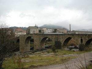 Parroquia de Santa Magdalena (El Pont de Vilomara i Rocafort)