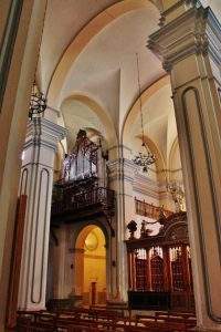 Parroquia de Santiago y San Miguel (Luna)