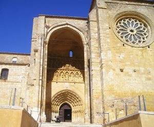 Parroquia Santa María la Blanca (Villalcázar de Sirga)
